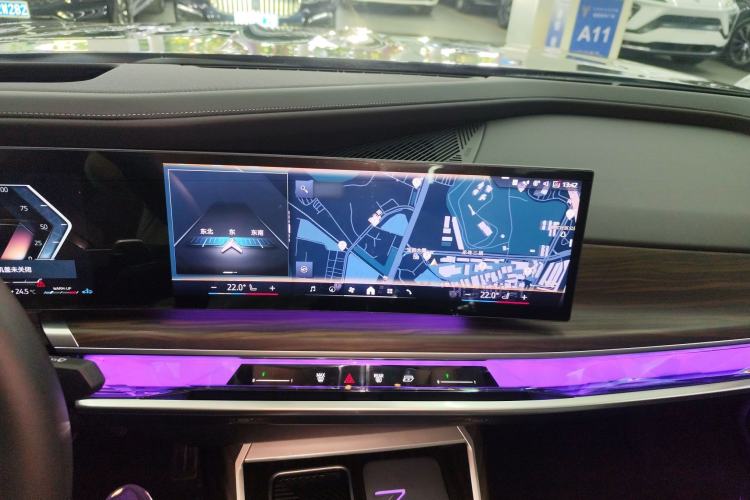 Used BMW 7 Series 2023 740Li Leading Model M Sport Package Audio And AC Panel