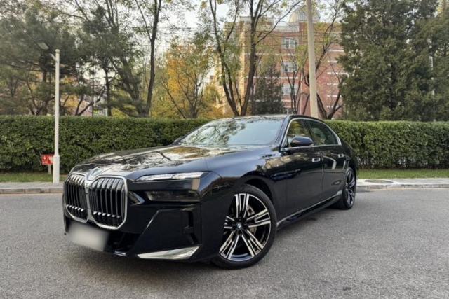 Used BMW 7 Series 2023 740Li Luxury Edition M Sport Package