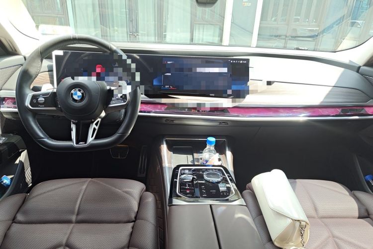 Used BMW 7 Series 2023 740Li Leading Model M Sport Package Center Console