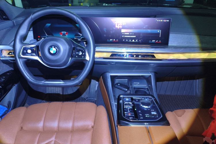 Used BMW 7 Series 2023 740Li Luxury Edition with Premium Package Center Console