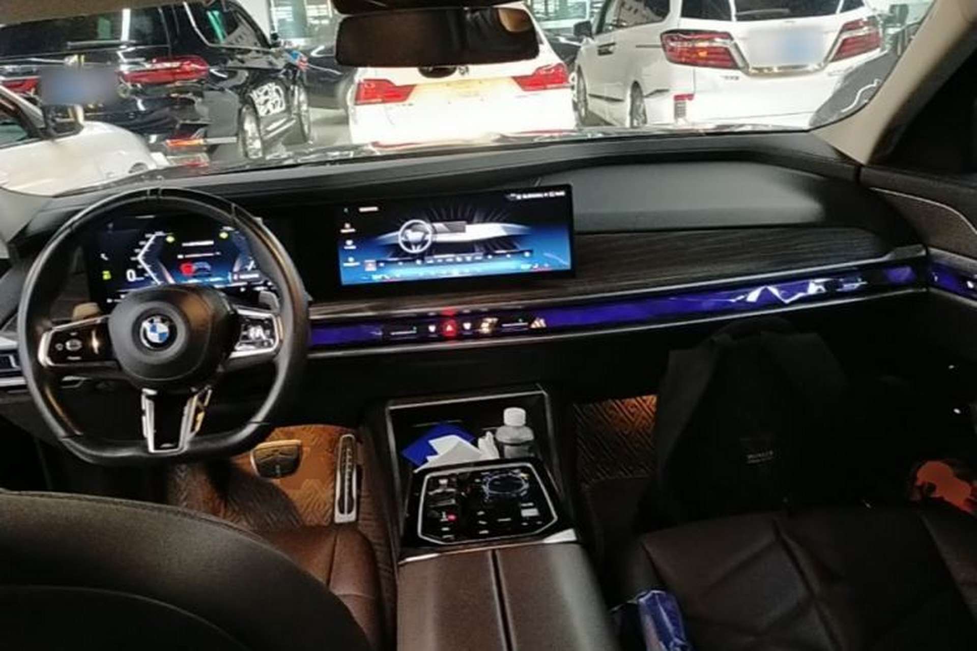 Used BMW 7 Series 2023 735Li M Sport Package Center Console