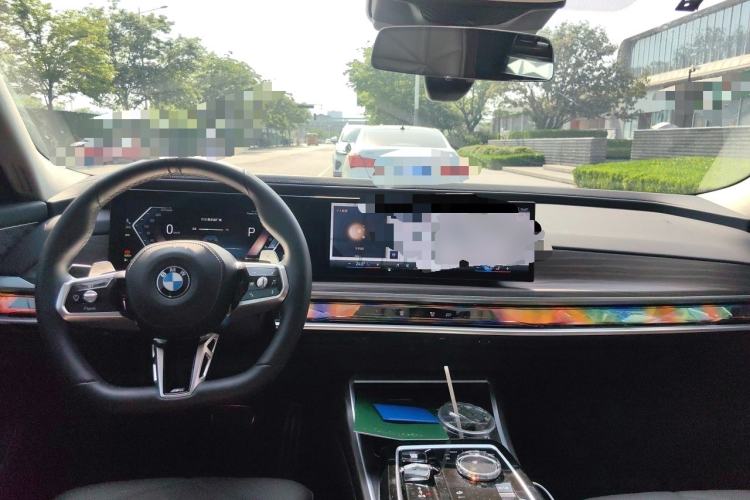 Used BMW 7 Series 2023 740Li Luxury Edition M Sport Package Center Console