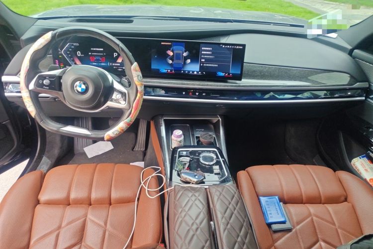 Used BMW 7 Series 2023 740Li Luxury Edition with Premium Package Center Console