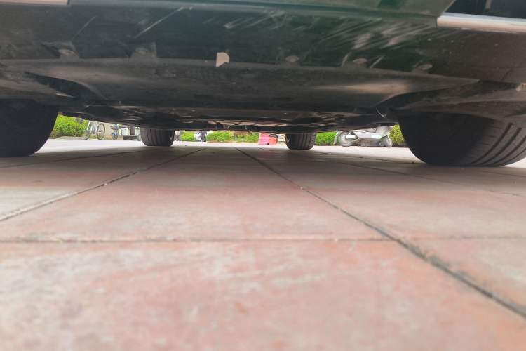 Used BMW 7 Series 2023 735Li Luxury Package Chassis Front