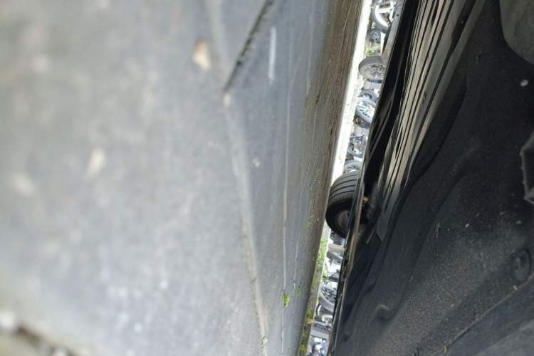 Used BMW 7 Series 2023 735Li M Sport Package Chassis Front Left
