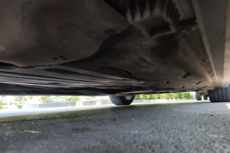 Used BMW 7 Series 2023 735Li Luxury Package Chassis Front Left