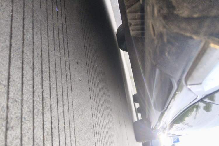 Used BMW 7 Series 2023 735Li M Sport Package Chassis Front Left