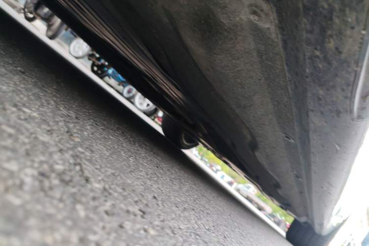 Used BMW 7 Series 2023 735Li M Sport Package Chassis Front Left