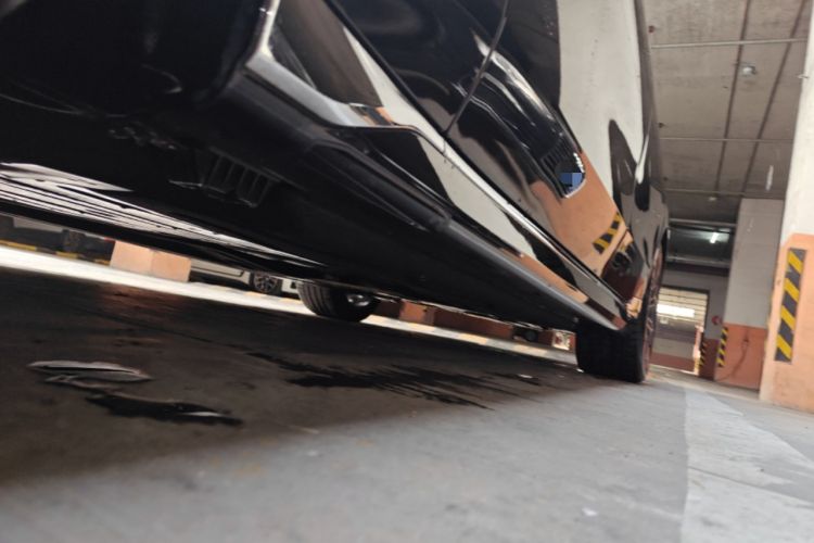 Used BMW 7 Series 2023 735Li Luxury Package Chassis Front Left