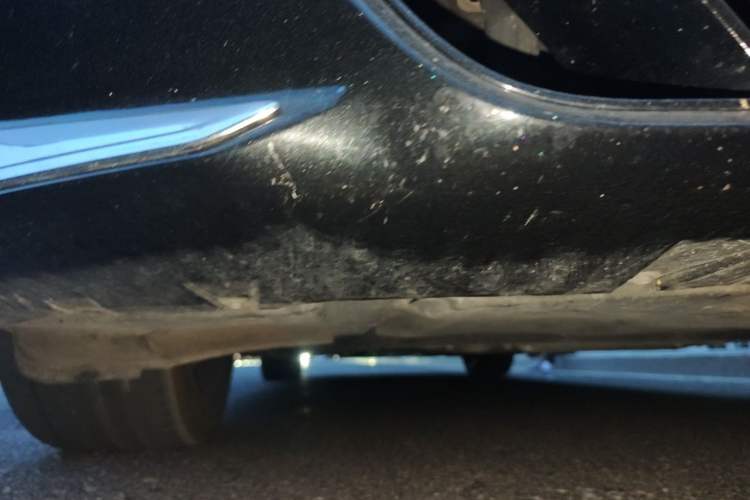 Used BMW 7 Series 2023 740Li Leading Model M Sport Package Chassis Front Right