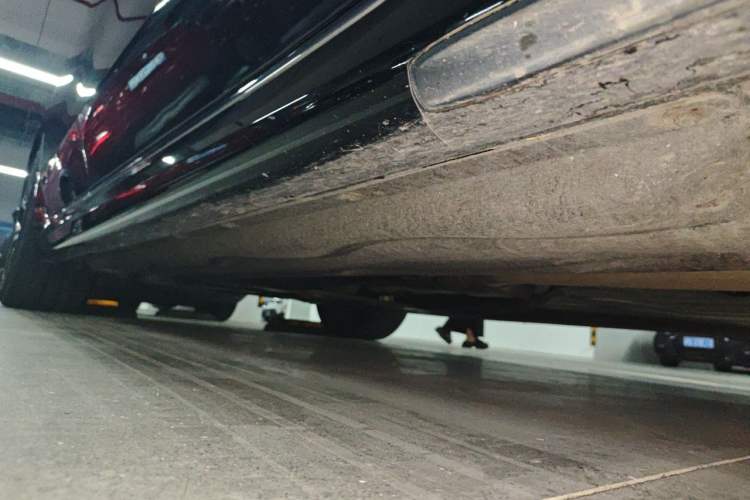 Used BMW 7 Series 2023 735Li M Sport Package Chassis Front Right
