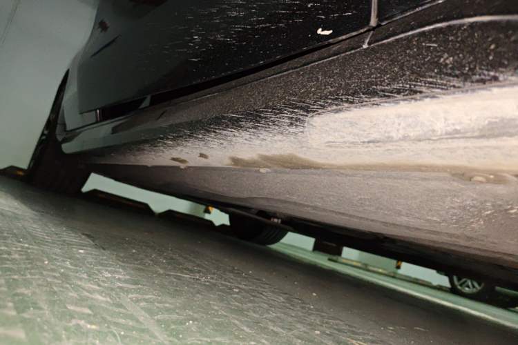 Used BMW 7 Series 2023 735Li M Sport Package Chassis Front Right