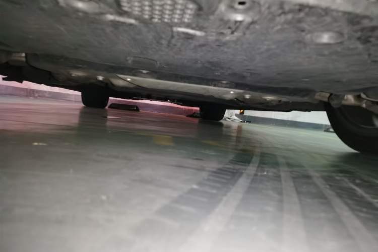 Used BMW 7 Series 2023 735Li Luxury Package Chassis Front