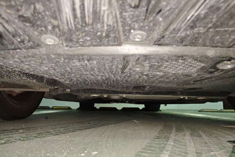 Used BMW 7 Series 2023 735Li M Sport Package Chassis Front