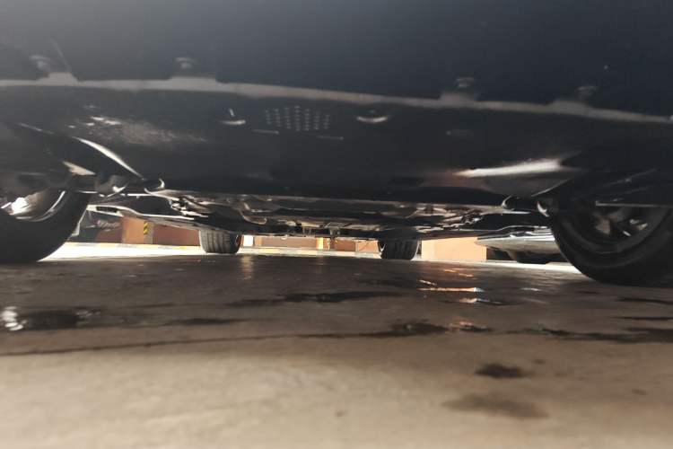 Used BMW 7 Series 2023 735Li Luxury Package Chassis Front