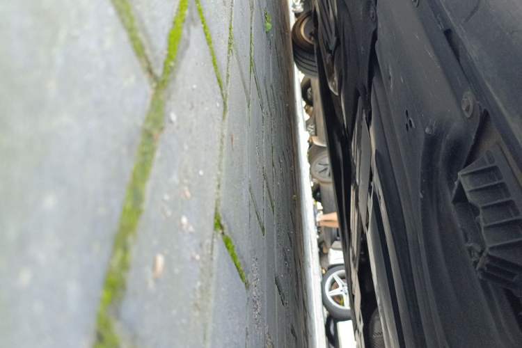 Used BMW 7 Series 2023 735Li M Sport Package Chassis Rear Left
