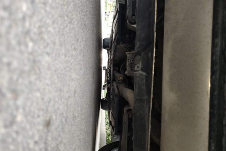 Used BMW 7 Series 2023 735Li M Sport Package Chassis Rear Left