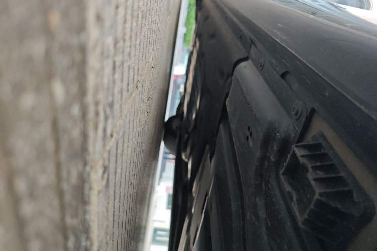 Used BMW 7 Series 2023 735Li M Sport Package Chassis Rear Left