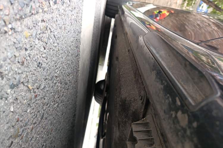 Used BMW 7 Series 2023 735Li M Sport Package Chassis Rear Left