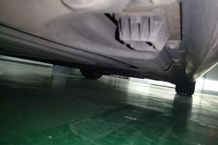 Used BMW 7 Series 2023 735Li Luxury Package Chassis Rear Right