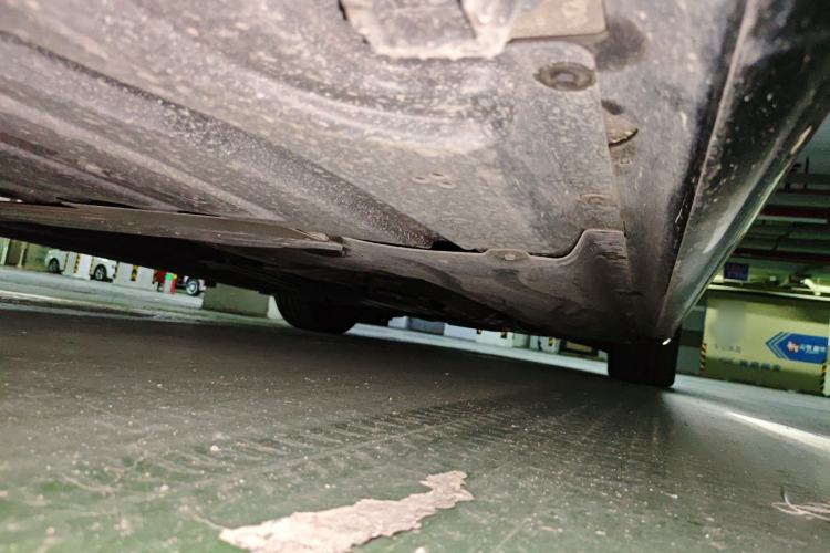 Used BMW 7 Series 2023 735Li M Sport Package Chassis Rear Right