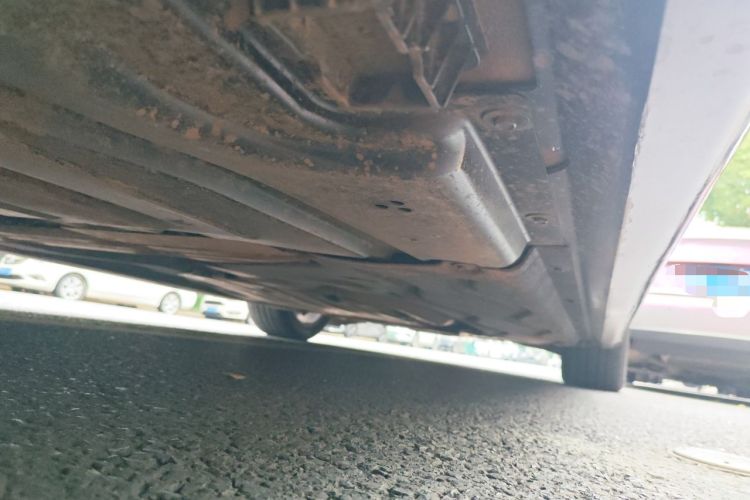 Used BMW 7 Series 2023 735Li Luxury Package Chassis Rear Right