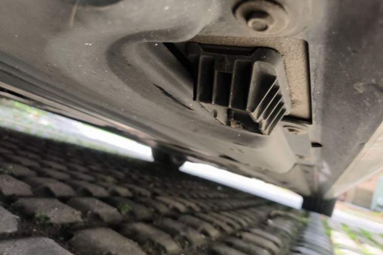 Used BMW 7 Series 2023 735Li M Sport Package Chassis Rear Right