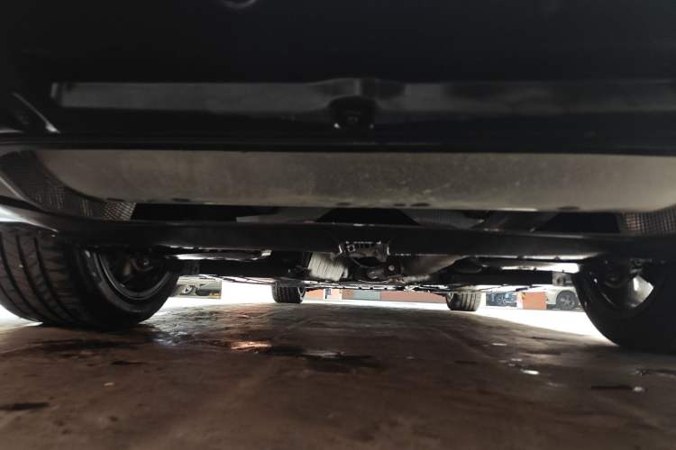 Used BMW 7 Series 2023 735Li Luxury Package Chassis Rear