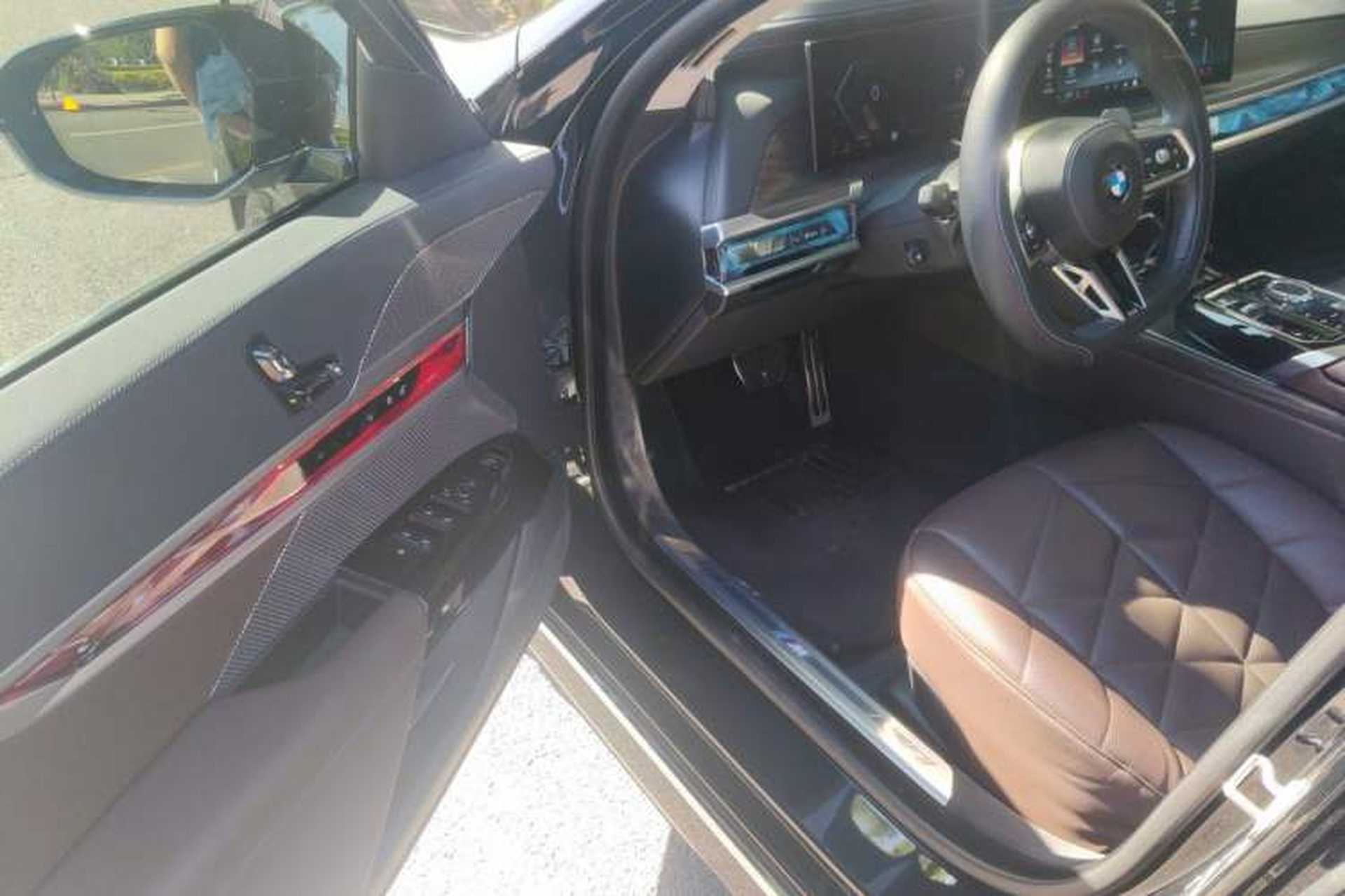 Used BMW 7 Series 2023 735Li M Sport Package Driver Seat