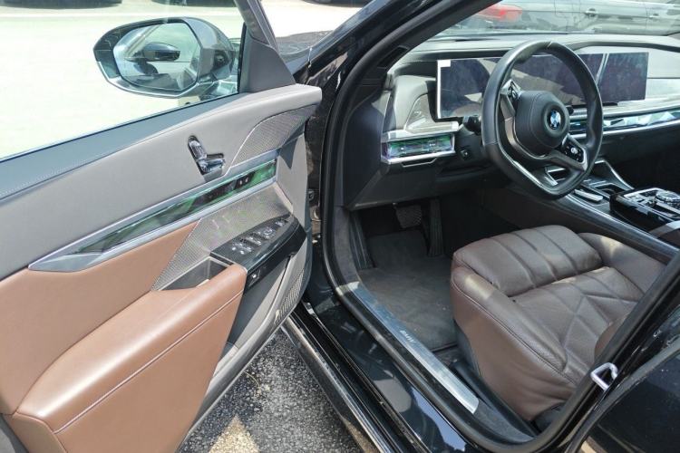 Used BMW 7 Series 2023 740Li Luxury Edition with Premium Package Driver Seat