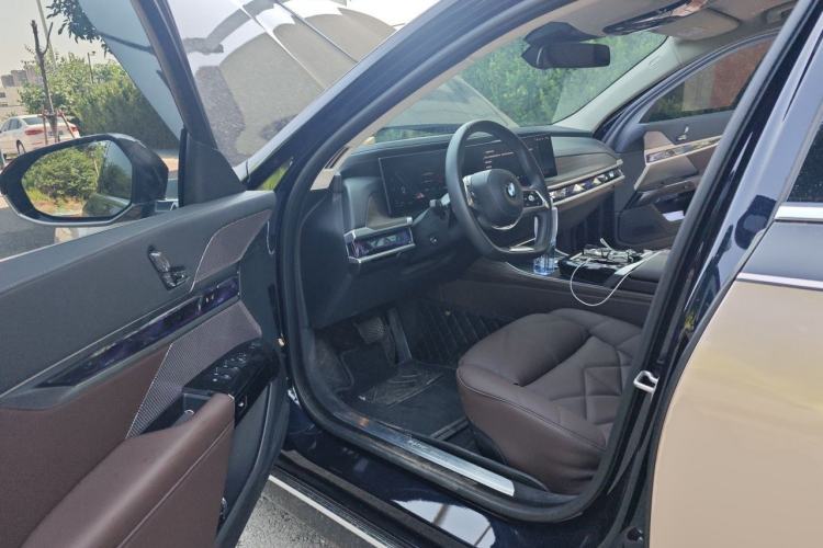 Used BMW 7 Series 2023 740Li Leading Edition Luxury Package Driver Seat