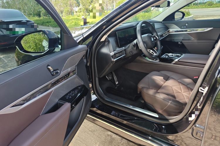 Used BMW 7 Series 2023 740Li Leading Model M Sport Package Driver Seat
