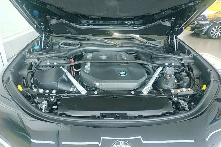 Used BMW 7 Series 2023 735Li M Sport Package Engine Bay