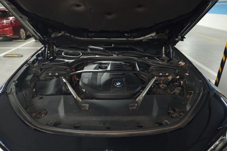 Used BMW 7 Series 2023 735Li M Sport Package Engine Bay