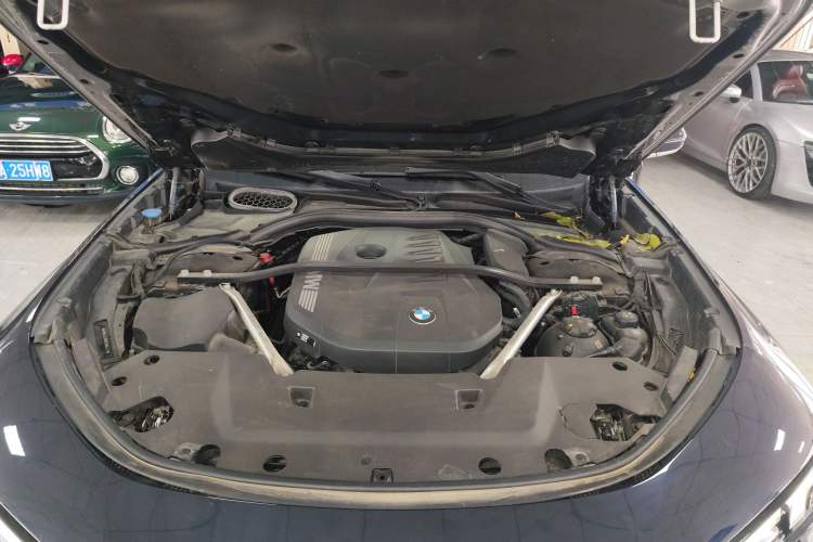 Used BMW 7 Series 2023 735Li M Sport Package Engine Bay