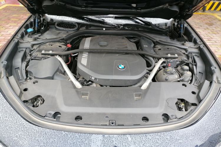 Used BMW 7 Series 2023 735Li Luxury Package Engine Bay