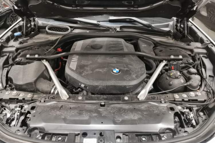 Used BMW 7 Series 2023 735Li M Sport Package Engine Bay