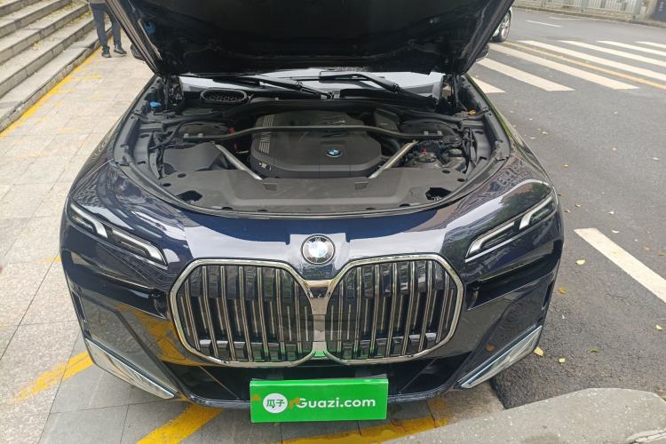 Used BMW 7 Series 2023 735Li M Sport Package Engine Bay