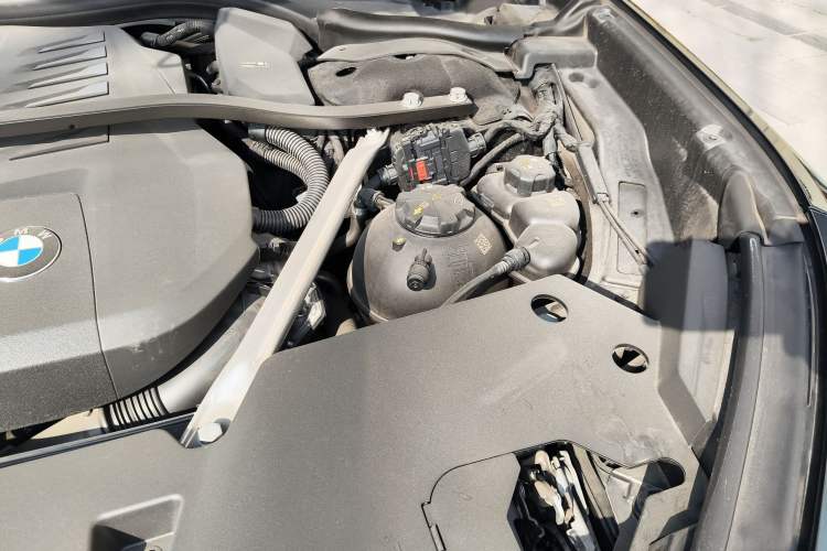 Used BMW 7 Series 2023 735Li M Sport Package Engine Bay Left