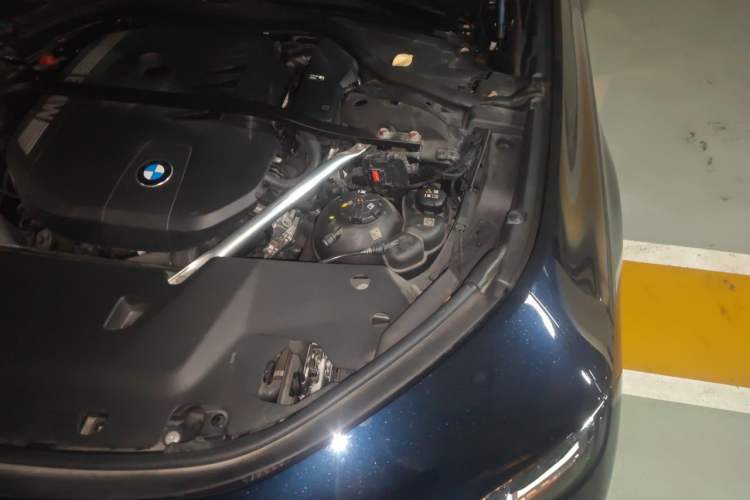 Used BMW 7 Series 2023 740Li Luxury Edition M Sport Package Engine Bay Left