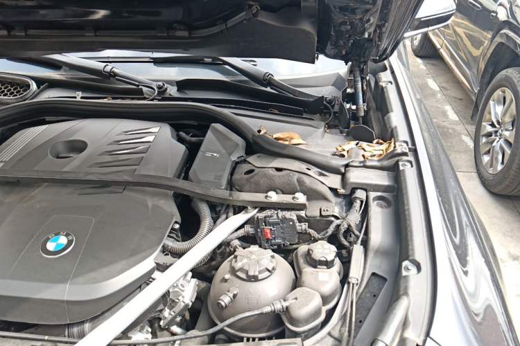 Used BMW 7 Series 2023 740Li Luxury Edition M Sport Package Engine Bay Left
