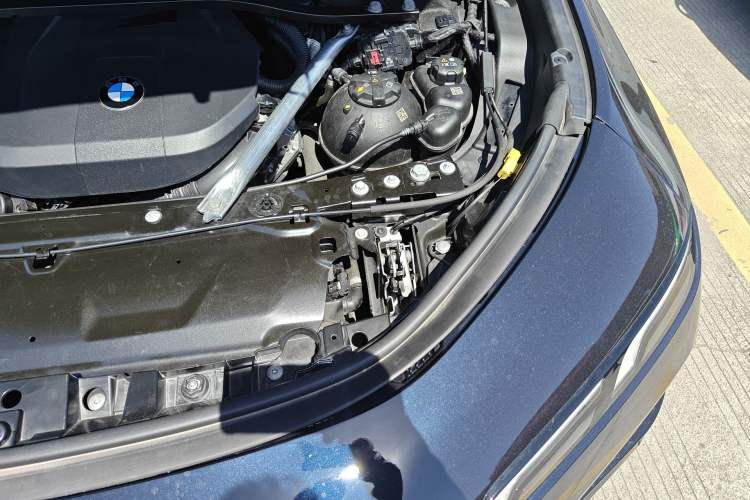Used BMW 7 Series 2023 735Li M Sport Package Engine Bay Left