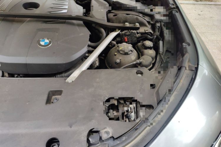Used BMW 7 Series 2023 735Li M Sport Package Engine Bay Left