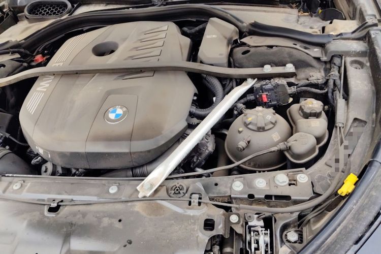 Used BMW 7 Series 2023 735Li M Sport Package Engine Bay Left
