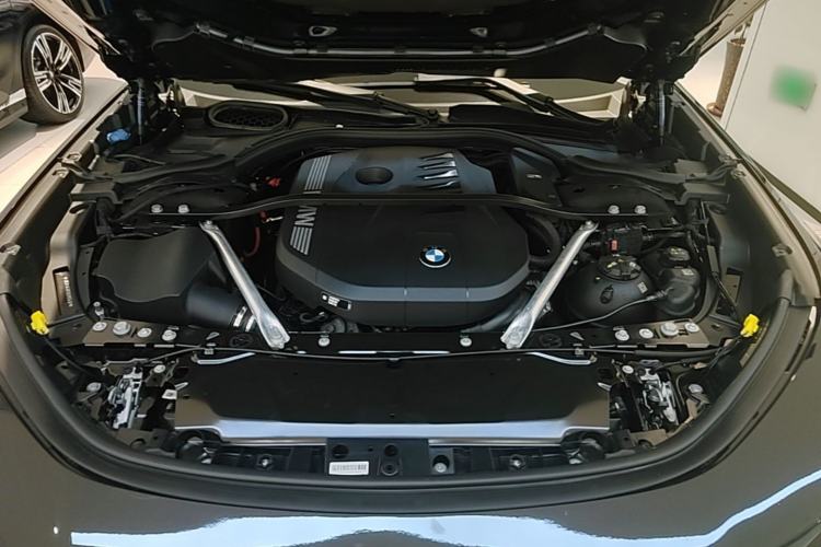 Used BMW 7 Series 2023 735Li Luxury Package Engine Bay