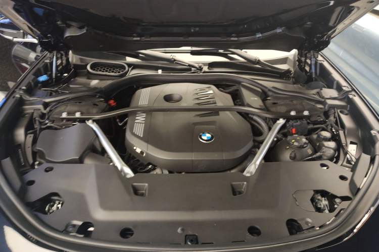 Used BMW 7 Series 2023 740Li Leading Model M Sport Package Engine Bay