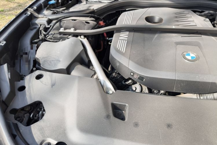 Used BMW 7 Series 2023 735Li M Sport Package Engine Bay Right