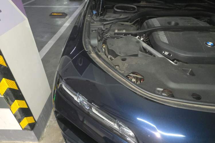 Used BMW 7 Series 2023 740Li Leading Model M Sport Package Engine Bay Right
