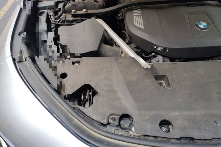 Used BMW 7 Series 2023 735Li M Sport Package Engine Bay Right