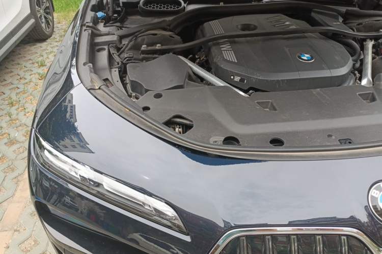Used BMW 7 Series 2023 740Li Luxury Edition M Sport Package Engine Bay Right